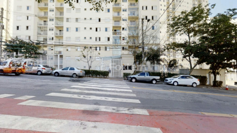Image 17 - 1021743